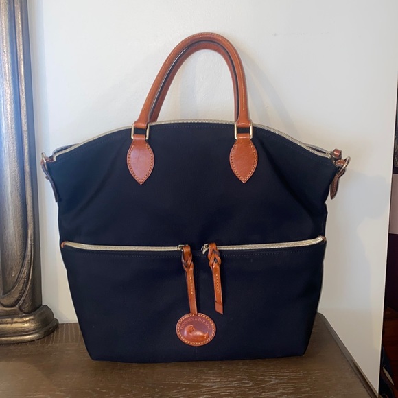 Dooney & Bourke Tote Bag - Picture 1 of 4